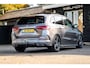 Mercedes-Benz B-klasse 180 Premium Plus AMG-Line I Panoramadak I Trekhaak I 360 Camera I Burmester I Sfeerverlichting I Led