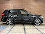 BMW X5 XDrive45e High Executive M-Sport | 360° Camera | Luchtvering | SkyLounge | Pano | HUD | LED | Softclose | Stoelventilatie