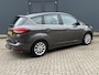 Ford C-Max 1.5 Titanium / Trekhaak / Navigatie / Cruise Control / Bluetooth / Climate Control / Navigatie / Camera