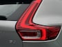 Volvo XC40 2.0 B4 Plus Dark Automaat, Premium sound Harman-Kardon, Blis, Adaptive cruise Control, Verwarmde stoelen + Stuur, Parkeer camera, Trekhaak semi Elektrisch.