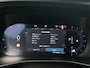 Volvo XC40 2.0 B4 Plus Dark Automaat, Premium sound Harman-Kardon, Blis, Adaptive cruise Control, Verwarmde stoelen + Stuur, Parkeer camera, Trekhaak semi Elektrisch.