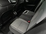 Volvo XC40 2.0 B4 Plus Dark Automaat, Premium sound Harman-Kardon, Blis, Adaptive cruise Control, Verwarmde stoelen + Stuur, Parkeer camera, Trekhaak semi Elektrisch.