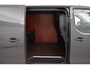 Toyota ProAce Worker Long 2.0 D-4D 180 Professional | Trekhaak | Navigatie | Dodehoek detectie | Keyless | Apple Carplay / Android Auto | 3-zits