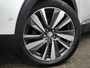 Peugeot 3008 1.2 PureTech GT Line | Achteruitrijcamera | Navigatie | Full led | 19 inch lichtmetalen velgen | Elektrisch te openen kofferbak | Cruise control | Climate control