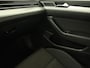 Volkswagen Passat 1.4 TSI Comfortline | Stoelverwarming | Trekhaak | Adaptive cruise | Navigatie | Parkeerhulp | Climate control | Bluetooth