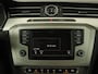 Volkswagen Passat 1.4 TSI Comfortline | Stoelverwarming | Trekhaak | Adaptive cruise | Navigatie | Parkeerhulp | Climate control | Bluetooth