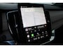 Volvo XC90 2.0 T8 Plug-in hybrid AWD Ultra Dark | Nappa Leder met ventilatie Blond | Trekhaak | Headup display | Panoramadak | Preconditioning | Driver Awareness | Driver Assistance | Getinte ramen | 22 Inch | Bowers & Wilkins | Visual Park Assist | 6,4KW Boordlader | One Pedal Drive | Google Maps | Google Assistant | Verwarmbare voorstoelen | Stoelverwarming achter | 4-Zone airco | Full Led