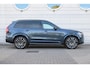 Volvo XC90 2.0 T8 Plug-in hybrid AWD Ultra Dark | Nappa Leder met ventilatie Blond | Trekhaak | Headup display | Panoramadak | Preconditioning | Driver Awareness | Driver Assistance | Getinte ramen | 22 Inch | Bowers & Wilkins | Visual Park Assist | 6,4KW Boordlader | One Pedal Drive | Google Maps | Google Assistant | Verwarmbare voorstoelen | Stoelverwarming achter | 4-Zone airco | Full Led