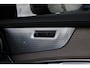 Volvo XC90 2.0 T8 Plug-in hybrid AWD Ultra Dark | Nappa Leder met ventilatie Blond | Trekhaak | Headup display | Panoramadak | Preconditioning | Driver Awareness | Driver Assistance | Getinte ramen | 22 Inch | Bowers & Wilkins | Visual Park Assist | 6,4KW Boordlader | One Pedal Drive | Google Maps | Google Assistant | Verwarmbare voorstoelen | Stoelverwarming achter | 4-Zone airco | Full Led