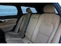 Volvo V90 2.0 T6 Plug-in hybrid AWD Ultra Dark | Nappa Leder met ventilatie Charcoal/Amber | Trekhaak | Headup display | Panoramadak | Preconditioning | Stoelmassage | Driver Awareness | Driver Assistance | Getinte ramen | 22 Inch | Premium Audio by Harman Kardon | Visual Park Assist | Google Maps | Google Assistant | Verwarmbare voorstoelen | Stoelverwarming achter | 4-Zone airco | Matrix Led