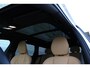 Volvo V90 2.0 T6 Plug-in hybrid AWD Ultra Dark | Nappa Leder met ventilatie Charcoal/Amber | Trekhaak | Headup display | Panoramadak | Preconditioning | Stoelmassage | Driver Awareness | Driver Assistance | Getinte ramen | 22 Inch | Premium Audio by Harman Kardon | Visual Park Assist | Google Maps | Google Assistant | Verwarmbare voorstoelen | Stoelverwarming achter | 4-Zone airco | Matrix Led