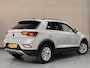 Volkswagen T-Roc 1.5 TSI 150pk DSG Automaat Life Navi Camera Trekhaak Parking pack Digi Dash Dealeronderhouden