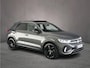 Volkswagen T-Roc R-Line Edition 1.5 TSI 150pk DSG Automaat Trekhaak, Panoramadak, Beats audio, Adaptive cruise control, Achteruitrijcamera, Black Style, LED matrix koplampen