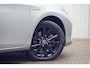 Toyota Auris 1.8 Hybrid Lease / NL-Auto / Panodak / Afn. Trekhaak / Camera / Navi / Cruise / Climate