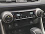 Toyota RAV4 2.5 Hybrid Style Automaat / Allseason banden / Elektrische achterklep / Rondomzicht camera / Apple Carplay Android auto / Stuur-, Stoel en Voorruitverwarming / Adaptief CC / JBL Audio Systeem /