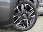 Peugeot 3008 1.2 Hybrid 136 GT | Stoel en stuurverwarming | Led | Navigatie | Achteruitrijcamera | Keyless entry en start | Parkeersensoren voor en achter | Climate control | Adaptive cruise control