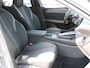 Peugeot 308 SW 1.2 136 pk Automaat Hybrid Allure | 10"scherm | AppleCarPlay/AndroidAuto | 17"LMV | Navigatie | Adaptive Cruise Control | Climate Control | 360'Camera | Keyless | Isofix | Privacy Glass |