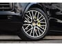 Porsche Cayenne 3.0 E-Hybrid 462pk | Panoramadak | Trekhaak | 360 Camera | Sport Chrono | Bose | Stuurverwarming | Luchtvering | Orig. NL |