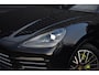 Porsche Cayenne 3.0 E-Hybrid 462pk | Panoramadak | Trekhaak | 360 Camera | Sport Chrono | Bose | Stuurverwarming | Luchtvering | Orig. NL |