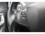 Peugeot 2008 1.2 Blue Lion | incl. 12 maanden garantie | Trekhaak | Navigatie | Cruise control | DAB+ | Lichtmetalen velgen | Parkeersensoren achter |