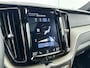 Volvo XC60 2.0 T5 Inscription | 19" | Panoramadak | Geventileerd Nappa leder | Head-up | Harman Kardon | Trekhaak | Elektr. verst. stoelen | Adaptieve cruise | BLIS | Keyless