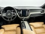 Volvo XC60 2.0 T5 Inscription | 19" | Panoramadak | Geventileerd Nappa leder | Head-up | Harman Kardon | Trekhaak | Elektr. verst. stoelen | Adaptieve cruise | BLIS | Keyless