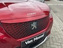 Peugeot e-2008 EV GT 50 kWh | Panoramisch schuifdak | Camera | Navigatie | 1 Fase