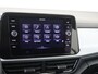 Volkswagen T-Roc 1.5 TSI Life Business | Trekhaak | Parkeersensoren | Stoelverwarming | CarPlay | Navigatie | Digital cockpit | Lane assist |