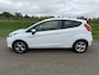 Ford Fiesta 1.25 Limited incl gloednieuwe apk en garantie !