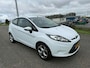 Ford Fiesta 1.25 Limited incl gloednieuwe apk en garantie !