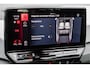 Volkswagen ID.3 First Plus 58 kWh Trekhaak/ Camera/ Stoelverwarming/ Full led/ Navigatie/ Carplay/ 19" Lmv