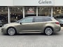 Toyota Corolla 1.8 Hybrid Touring Sports Style Bi-Tone | Parkeersensoren, 17 inch, Keyless, Apple CarPlay/Android Auto