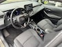 Toyota Corolla 1.8 Hybrid Touring Sports Style Bi-Tone | Parkeersensoren, 17 inch, Keyless, Apple CarPlay/Android Auto