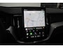 Volvo XC60 T6 350PK Plug-in hybrid AWD Ultra Black Edition | Luchtvering | Premium Harman/Kardon Audio | Stoel/Stuurverwarming | Achterbank verwarmd | 22" Velgen | 360 Camera | Semi Elektr. Trekhaak | Panoramisch Schuif-Kanteldak | Adaptive Cruise & Pilot Assist | Power Seats incl. Memory |