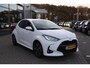 Toyota Yaris 1.5 HYBRID DYNAMIC APPLE/ANDROID STOEL+STUURVERWARMING LM-VELGEN CAMERA AD-CRUISE