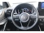 Toyota Yaris 1.5 HYBRID DYNAMIC APPLE/ANDROID STOEL+STUURVERWARMING LM-VELGEN CAMERA AD-CRUISE