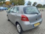 Toyota Yaris 1.3 VVTi Sol betrouwbare pittige 1.3 Yaris met airco en all seasons banden!