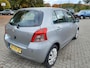 Toyota Yaris 1.3 VVTi Sol betrouwbare pittige 1.3 Yaris met airco en all seasons banden!