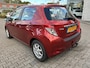 Toyota Yaris 1.0 VVT-i 5-DEURS ASPIRATION CLIMA NAVI TREKHAAK BLUETOOTH CAMERA LM-VELGEN ALL-SEASONS RADIO/CD-SPELER NL-AUTO DEALER-ONDERHOUDEN