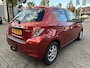 Toyota Yaris 1.0 VVT-i 5-DEURS ASPIRATION CLIMA NAVI TREKHAAK BLUETOOTH CAMERA LM-VELGEN ALL-SEASONS RADIO/CD-SPELER NL-AUTO DEALER-ONDERHOUDEN