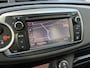 Toyota Yaris 1.0 VVT-i 5-DEURS ASPIRATION CLIMA NAVI TREKHAAK BLUETOOTH CAMERA LM-VELGEN ALL-SEASONS RADIO/CD-SPELER NL-AUTO DEALER-ONDERHOUDEN