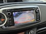 Toyota Yaris 1.0 VVT-i 5-DEURS ASPIRATION CLIMA NAVI TREKHAAK BLUETOOTH CAMERA LM-VELGEN ALL-SEASONS RADIO/CD-SPELER NL-AUTO DEALER-ONDERHOUDEN