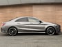 Mercedes-Benz CLA 180 Ambition AMG-Line 18Inch / Sportstoelen / Navi / Telefoon
