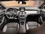 Mercedes-Benz CLA 180 Ambition AMG-Line 18Inch / Sportstoelen / Navi / Telefoon