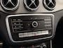 Mercedes-Benz CLA 180 Ambition AMG-Line 18Inch / Sportstoelen / Navi / Telefoon