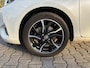 Toyota Yaris 1.5 HYBRID BI-TONE NAVI PARK-SENSOREN CLIMA CRUISE BLUETOOTH KEYLESS CAMERA