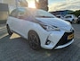 Toyota Yaris 1.5 HYBRID BI-TONE NAVI PARK-SENSOREN CLIMA CRUISE BLUETOOTH KEYLESS CAMERA