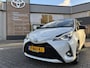 Toyota Yaris 1.5 HYBRID BI-TONE NAVI PARK-SENSOREN CLIMA CRUISE BLUETOOTH KEYLESS CAMERA
