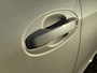 Toyota Yaris 1.5 HYBRID BI-TONE NAVI PARK-SENSOREN CLIMA CRUISE BLUETOOTH KEYLESS CAMERA