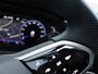 Volkswagen T-Roc 1.5 TSI R-Line | Trekhaak afneembaar | Achteruitrijcamera | Keyless | Matrix LED | Black style | Stoelverwarming |